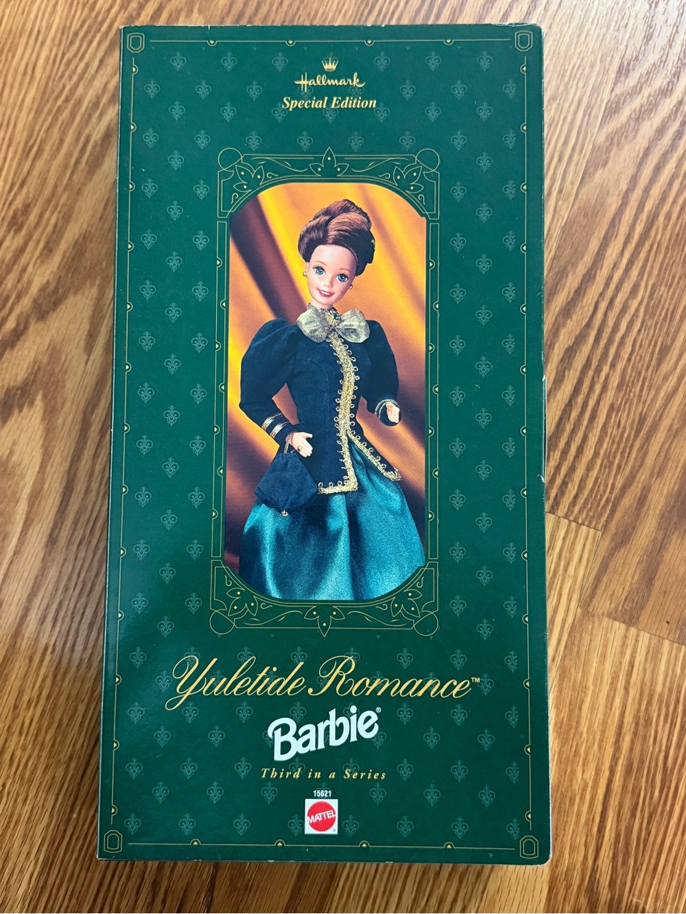 Barbie Yuletide Romance Box in Green & Gold